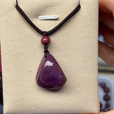 年中钜惠天然红宝石随形吊坠毛衣链男士礼物20.3*26*11.5mm52.9ct