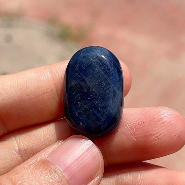 山东昌乐矿区天然无烧无注胶无填充蓝宝石原石平安无事牌无就是有