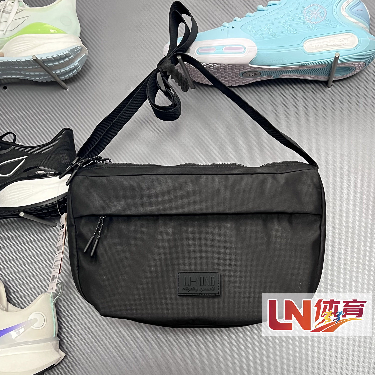 Li Ning Crossbody Bag 2026 Summer New Product Sports Lifestyle Series Women's Waterproof Crossbody Bag ABDW131