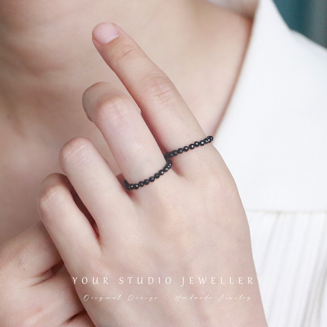 Night Star 2mm extremely fine natural black spinel ring