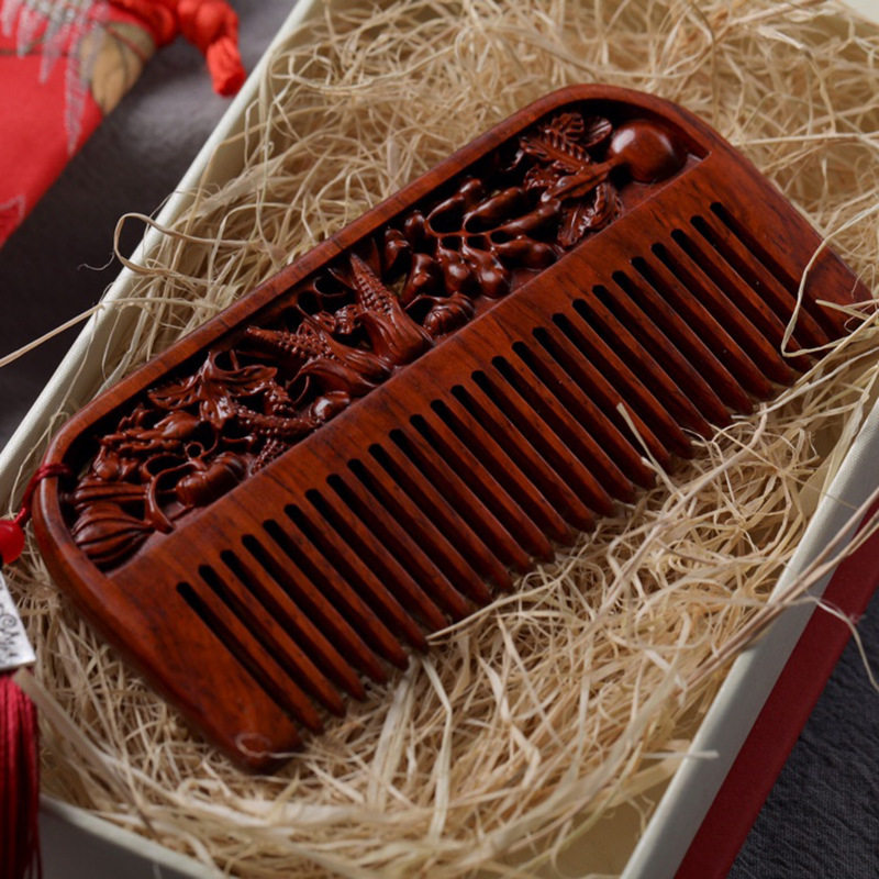 硕果累累图案印花雕刻檀木梳美发按摩个人护理造型犀角紫檀木梳子,淘宝优惠券,粉丝福利购,淘宝优惠卷