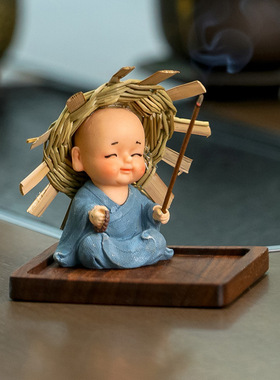 新草帽和尚摆件桌面装饰品禅意香插茶桌小摆件树脂公仔茶宠香薰炉