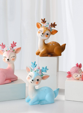 小鹿摆件树脂公仔办公室工位装饰树脂小摆件创意平安鹿新款情侣鹿