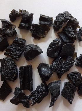 天然玻璃陨黑陨石收藏教学标本