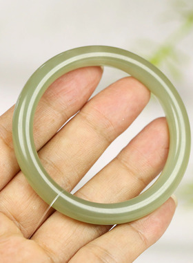 古晨和田玉晴水手镯玉镯