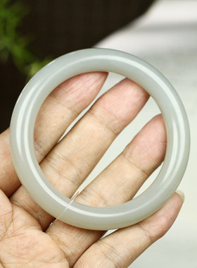 古晨和田玉冰烟紫圆条手镯