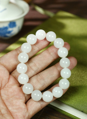 古晨和田玉冰晴水圆珠手串