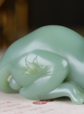 （古晨珠宝）俄罗斯和田玉粉青碧玉豹子把件手玩瑞兽送福83g