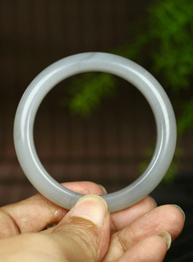 古晨和田玉冰烟紫手镯