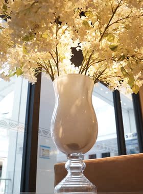 美式风高仿真乳白色台面玻璃花瓶