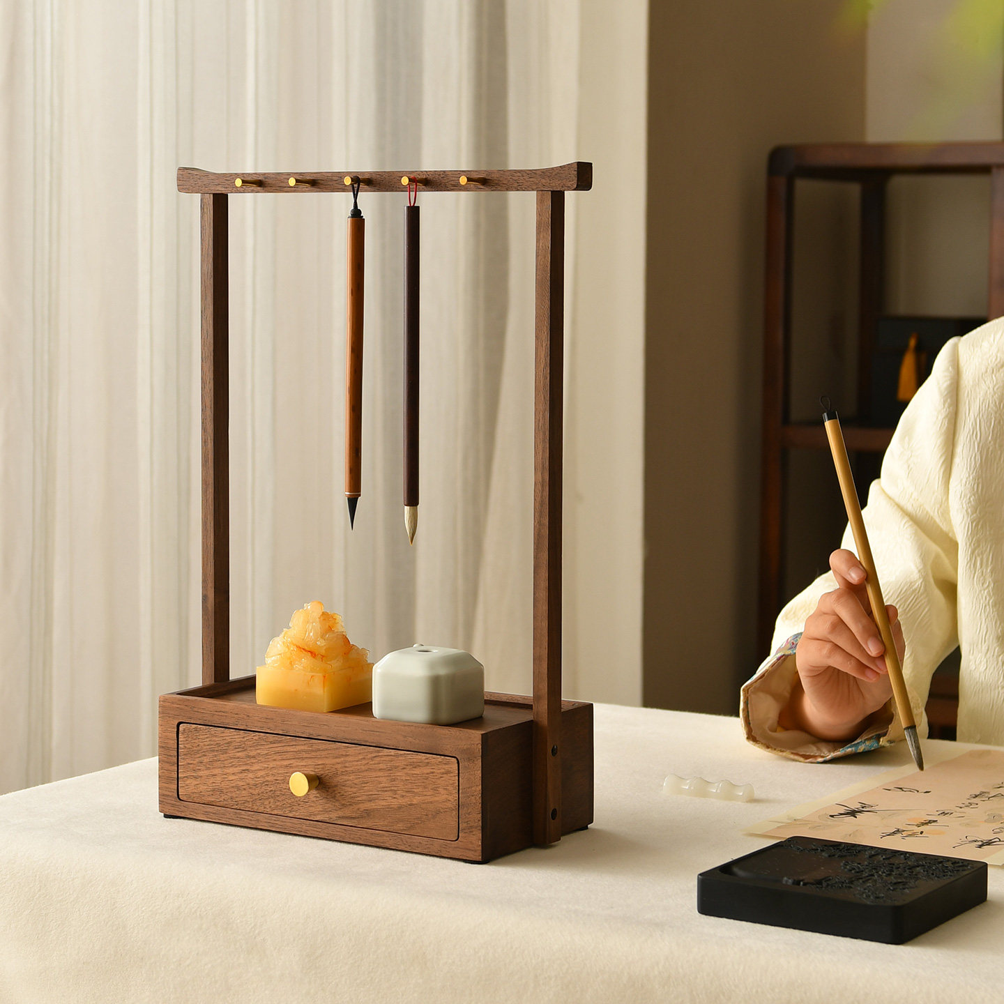 胡桃木笔挂毛笔架抽屉置物收纳盒书法文房四宝书桌国学摆件展示架,淘宝优惠券,粉丝福利购,淘宝优惠卷