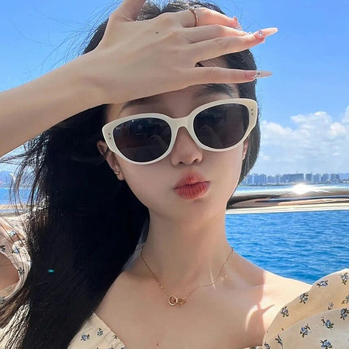白色猫眼太阳镜网红墨镜2026春夏ins欧美辣妹风造型拍照女潮高级 - 图0