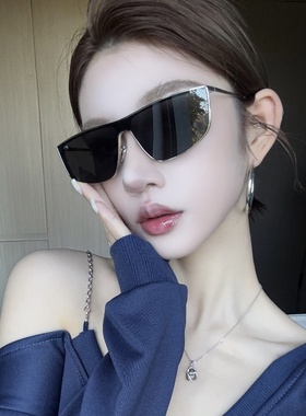 金属银框灰色连一体式太阳眼镜潮