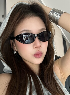欧美辣妹黑色开车防晒太阳镜