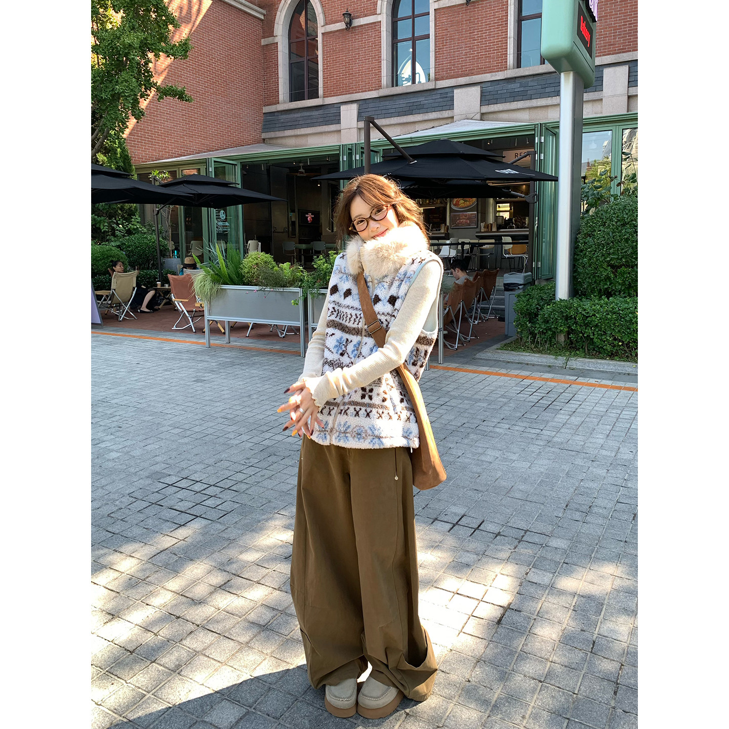 荒荒家费尔岛毛领马甲背心2025冬季新款复古学院毛绒茸无袖外套女,淘宝优惠券,粉丝福利购,淘宝优惠卷