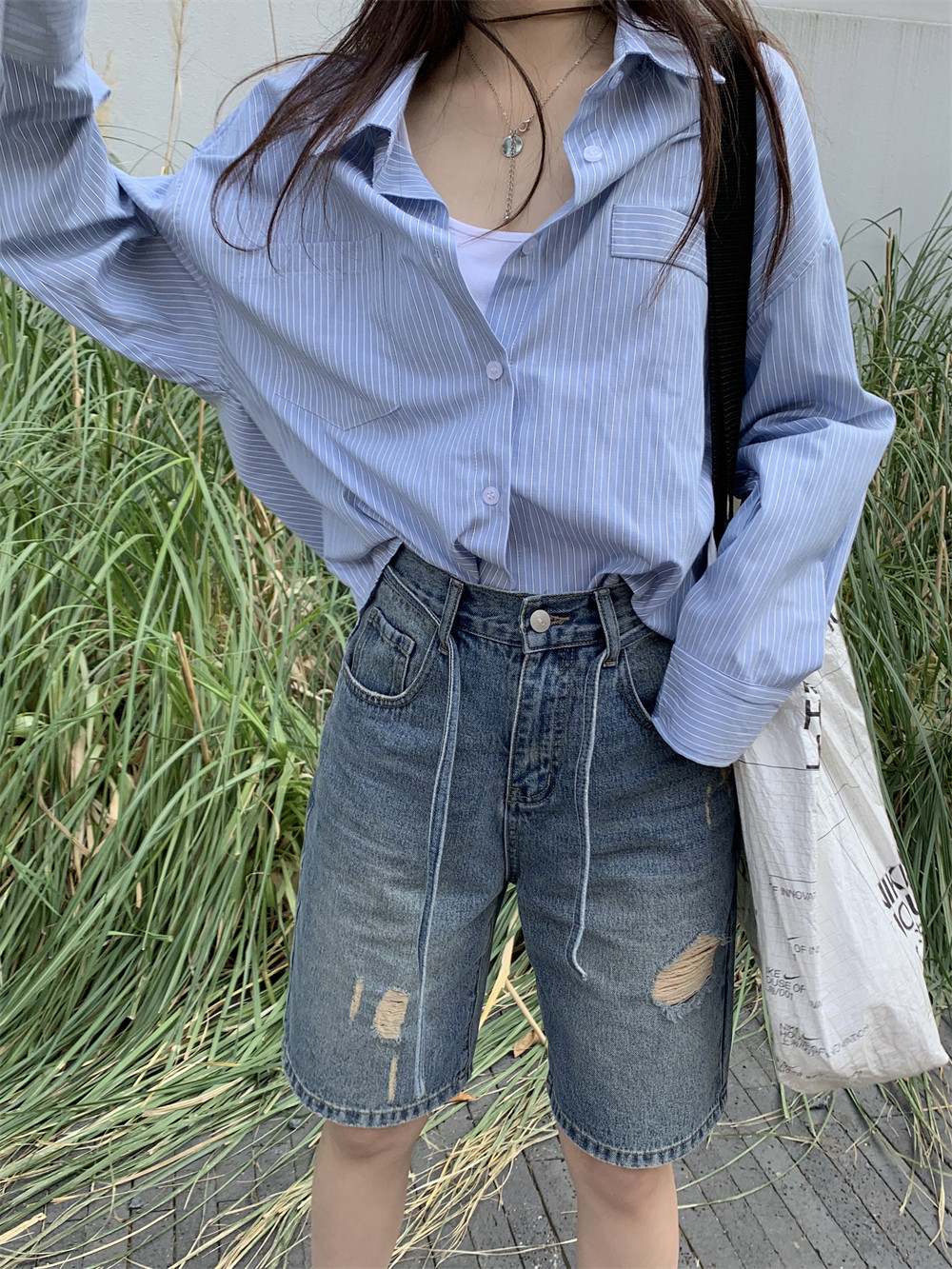 荒荒家 小众腰绳牛仔短裤2025夏季新款高腰毛边破洞直筒休闲裤女,淘宝优惠券,粉丝福利购,淘宝优惠卷