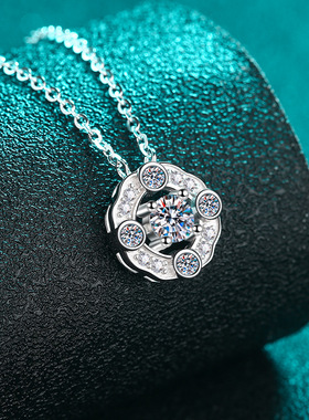 D色50分莫桑石S925纯银镀铂金四爪四叶草项链女吊坠清新时尚百搭