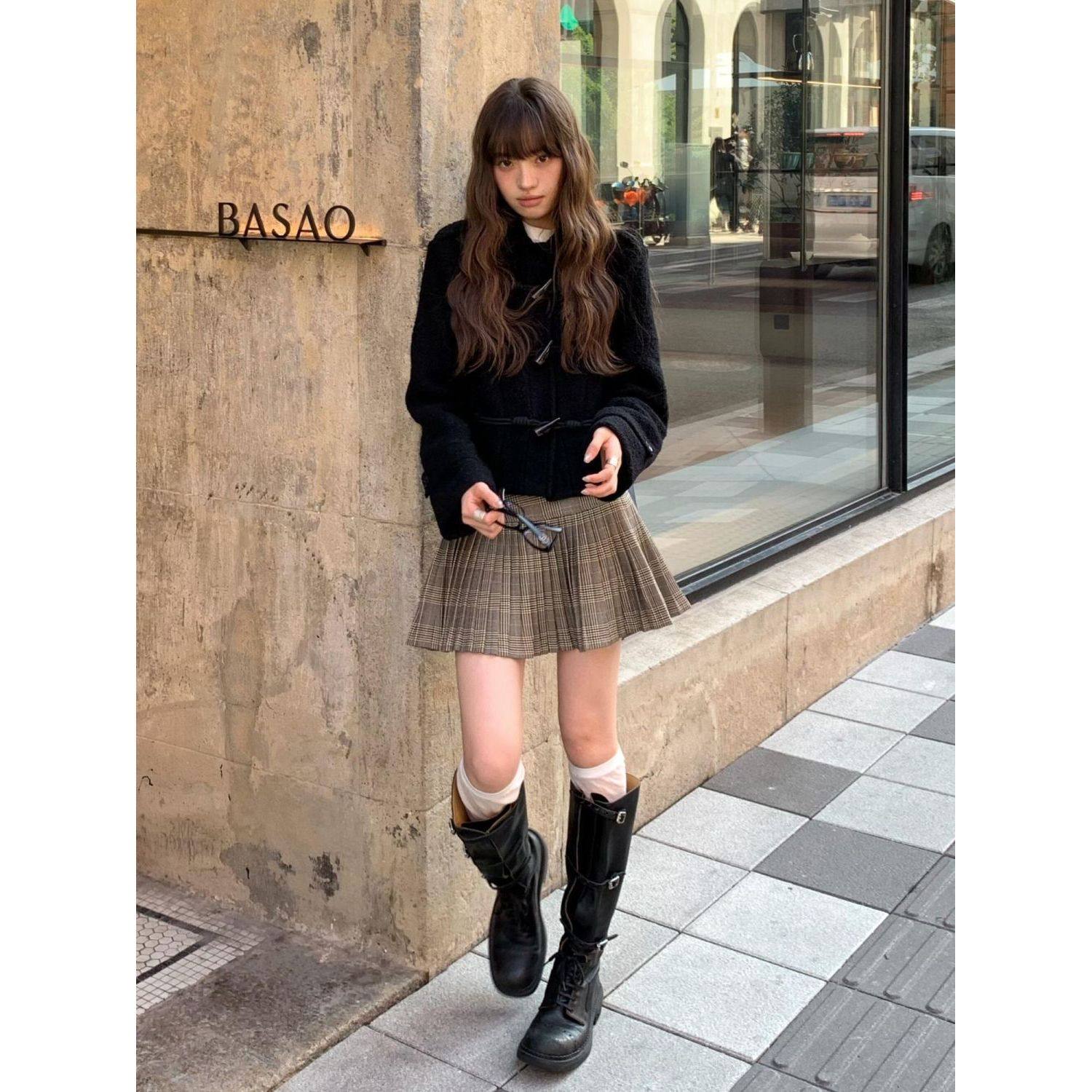 黑色牛角扣日韩百搭款毛呢外套套装冬季新款条纹百褶半身裙两件套,淘宝优惠券,粉丝福利购,淘宝优惠卷