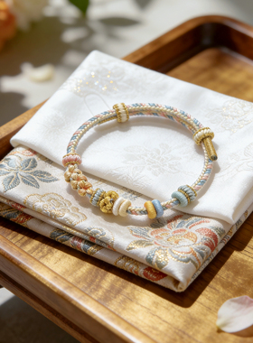 手工编织桃花转运珠手链