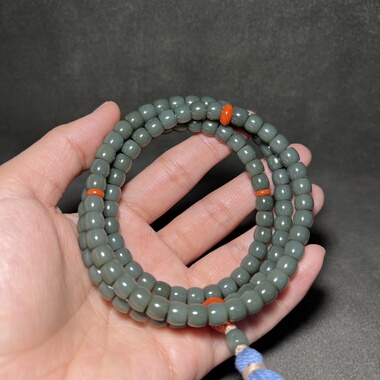 新疆和田玉沙枣青籽料佛珠苏工精品男女款玉器6*7直切项链挂坠