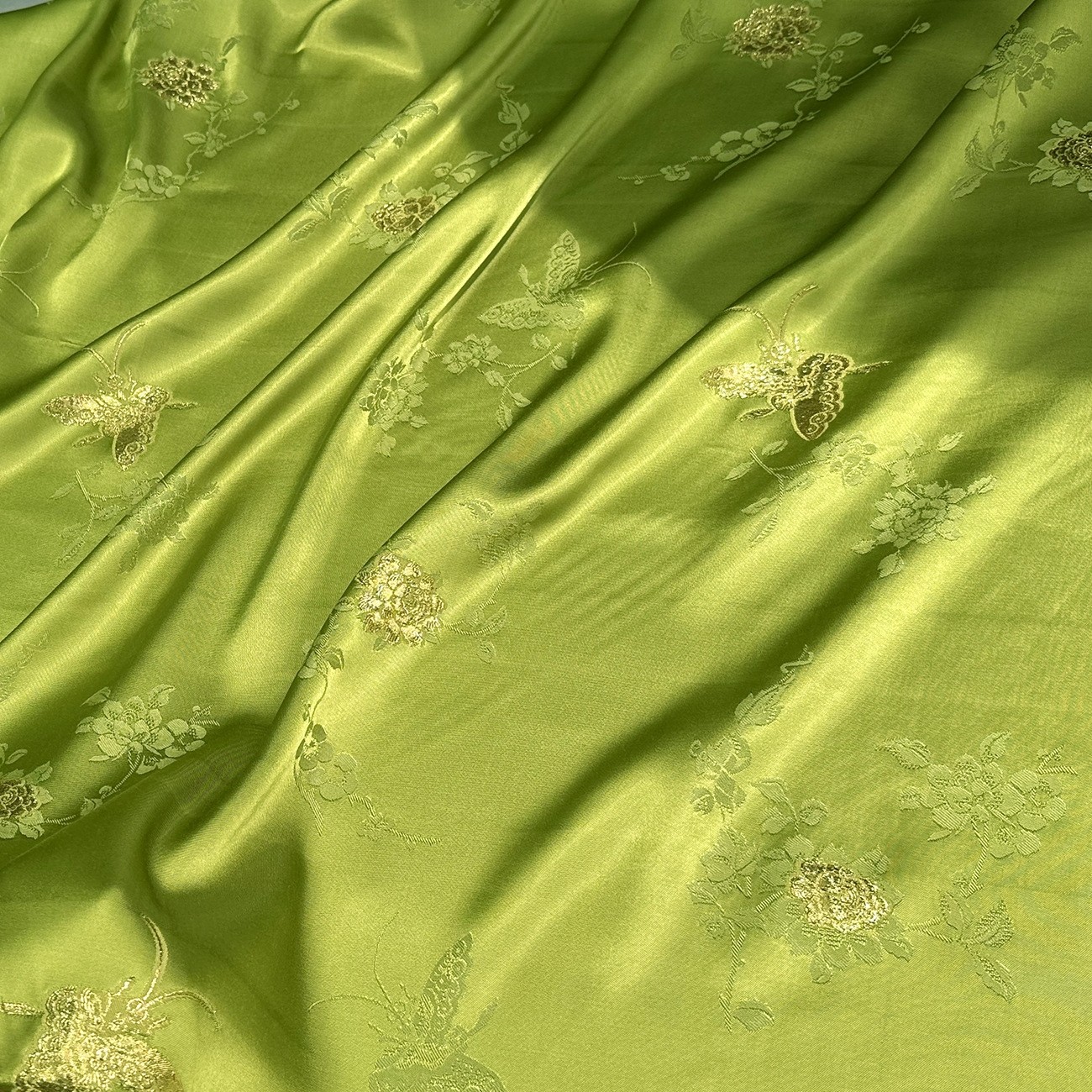 重缎织金蝴蝶人丝提花面料 国风剪花连衣裙新中式套装汉服衬衫布,淘宝优惠券,粉丝福利购,淘宝优惠卷