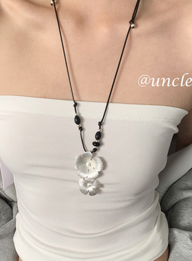 复古银色拉丝花朵吊坠项链女