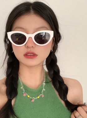 绿框茶色墨镜女高级感ins网红款2026年新款潮大脸显瘦太阳眼镜