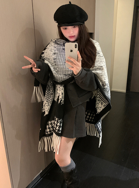 秋冬季复古水墨流苏围巾披肩女