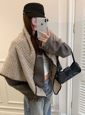 美拉德风锁边针织三角巾围巾女