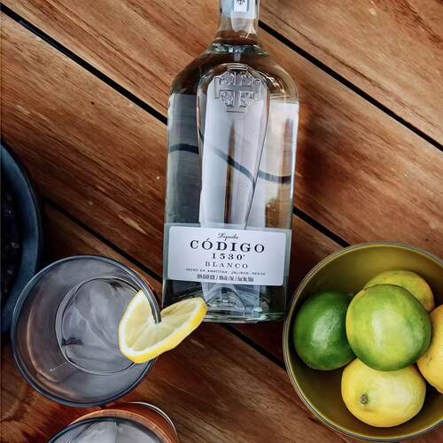 墨西哥可丽可秘曜银标蓝色龙舌兰酒 Codigo1530 Tequila 正品行货 - 图1