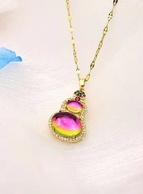 猫眼石炫彩葫芦钛钢项链女ins轻奢冷淡风幻石吊坠钛钢锁骨链批发