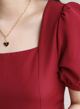 时尚风黑色桃心钛钢18K金项链