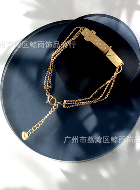 繁星皮带扣图案18K金秋季手链