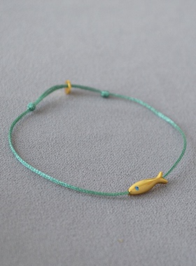 法国小众设计蓝色丝线编织复古金色锦鲤小鱼简约极细手链手绳叠带