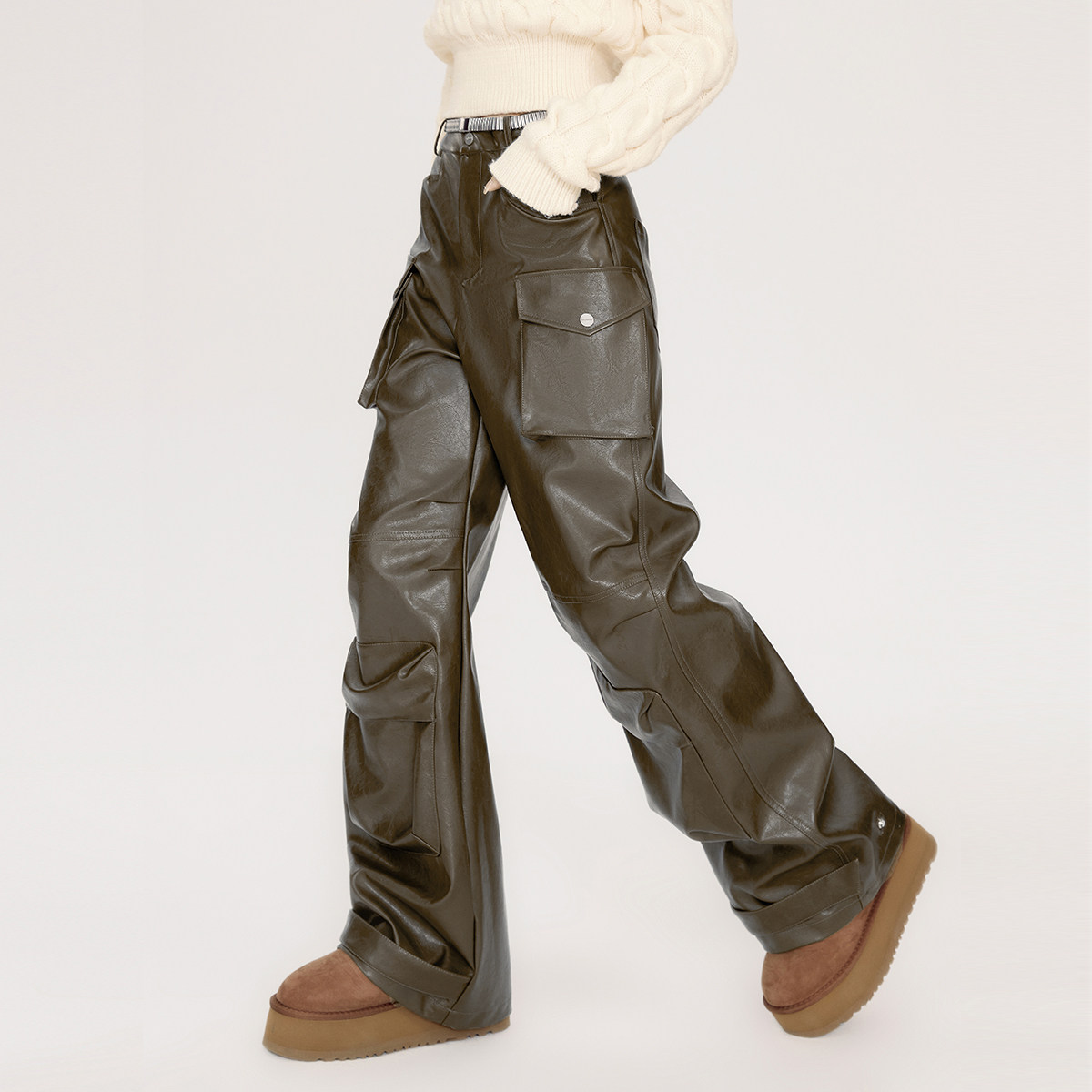 【99/件】EPTISON工装皮裤女2025冬季新款复古宽松高级感休闲裤,淘宝优惠券,粉丝福利购,淘宝优惠卷