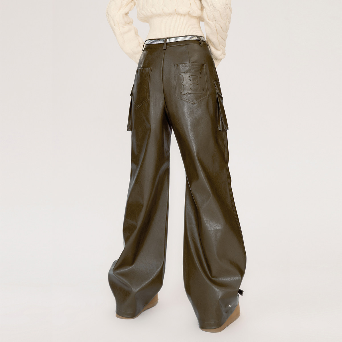 【99/件】EPTISON工装皮裤女2025冬季新款复古宽松高级感休闲裤,淘宝优惠券,粉丝福利购,淘宝优惠卷