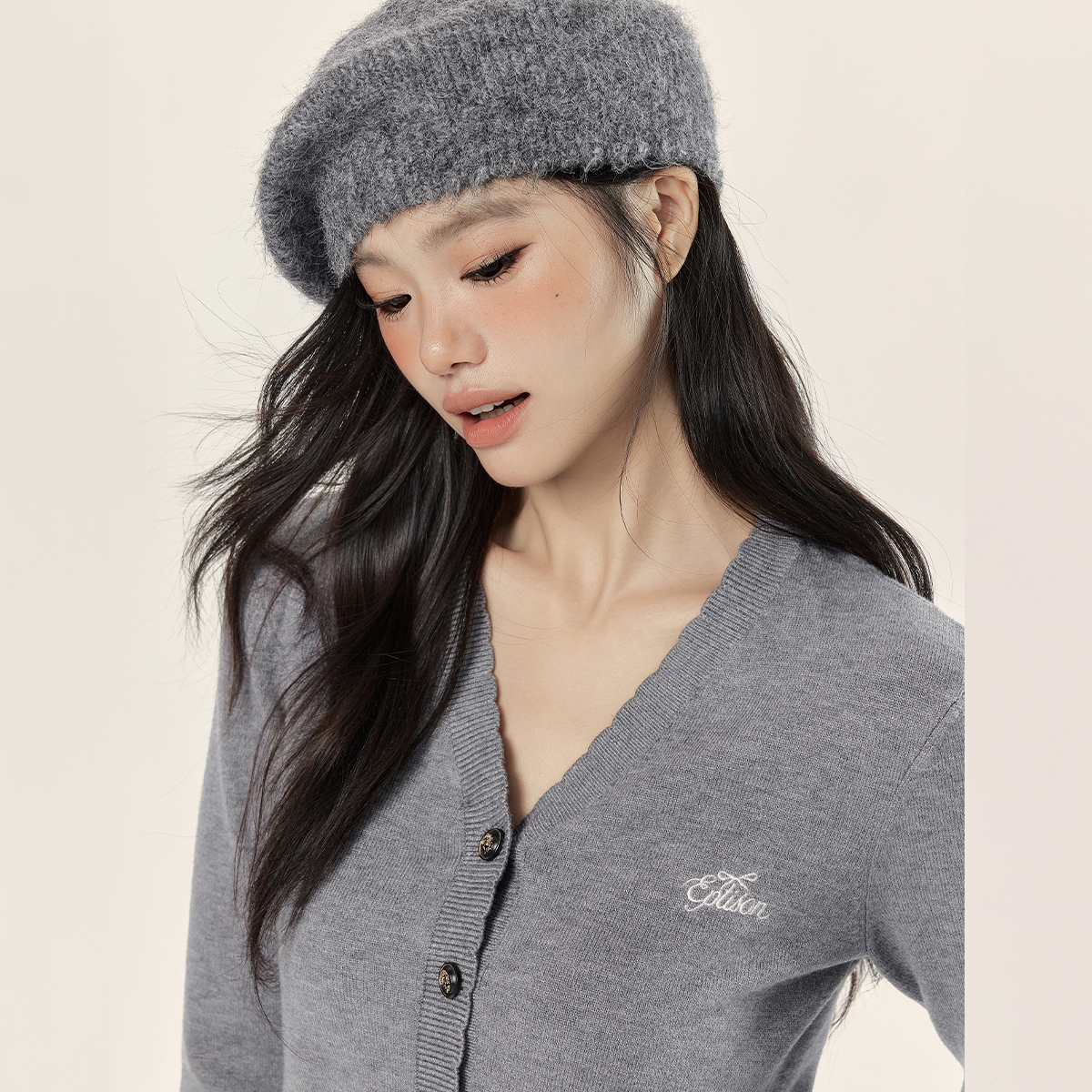 EPTISON套装女2025冬季新款短款毛衣外套格纹百褶裙学院风两件套 - 图3