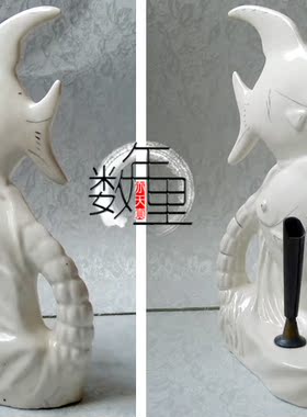 白色釉 【 神仙鱼 】 摆件 笔插 淄博 美陶 博山 老陶瓷 热带鱼