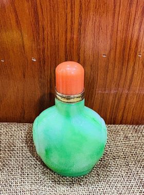 仿玉石鼻烟壶树脂蒙古特色礼品回礼厂家直销一手货源蒙古藏族礼品