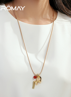 卡洛美策马鎏金毛衣链女小众高级设计感时尚长款挂坠小马桑尼吊坠