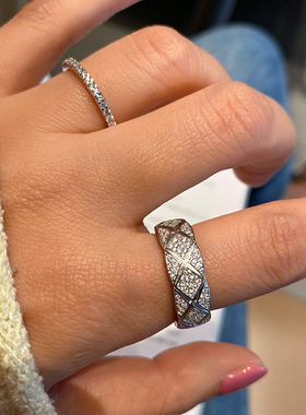 小香风菱格纹满钻纯银戒指