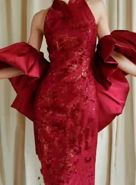红色晚礼服婚纱配饰缎面披肩手袖硬网支撑夸张造型舞台表演披风