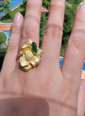 向日葵镶嵌冰种天然配证书戒指