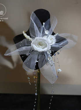 仙美夸张白色绢纱串珠花朵颈链