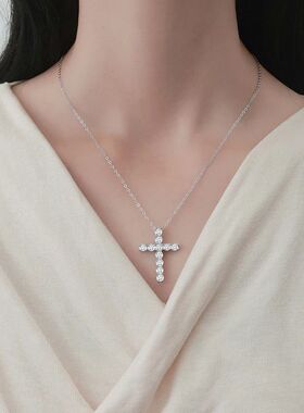 Sainless Seel Crysal Cross Shiny Pendan Necklace for Women M