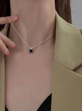 Fashion Statement Black Square Pendant Necklace for Women Si