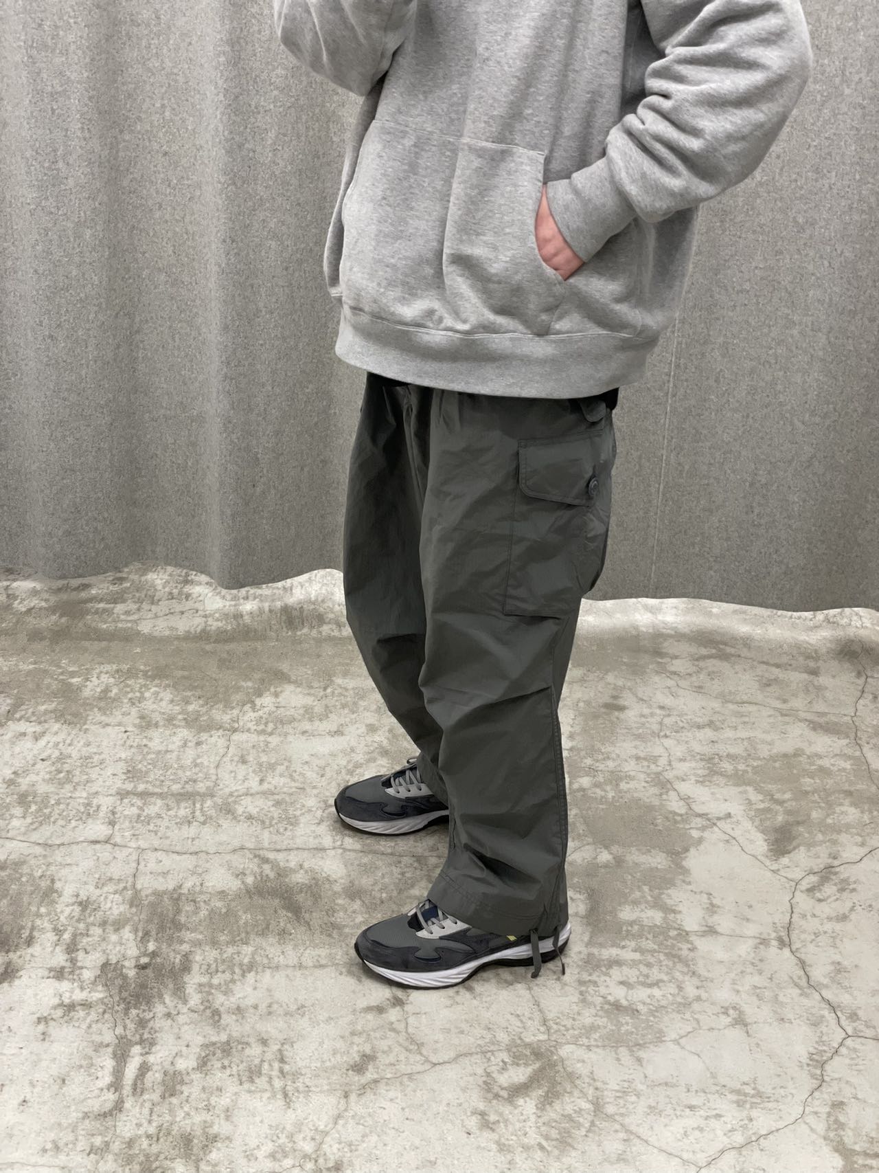 现货AND WANDER OVERSIZED CARGO PANTS防水机能多袋工装长裤23AW - 图3