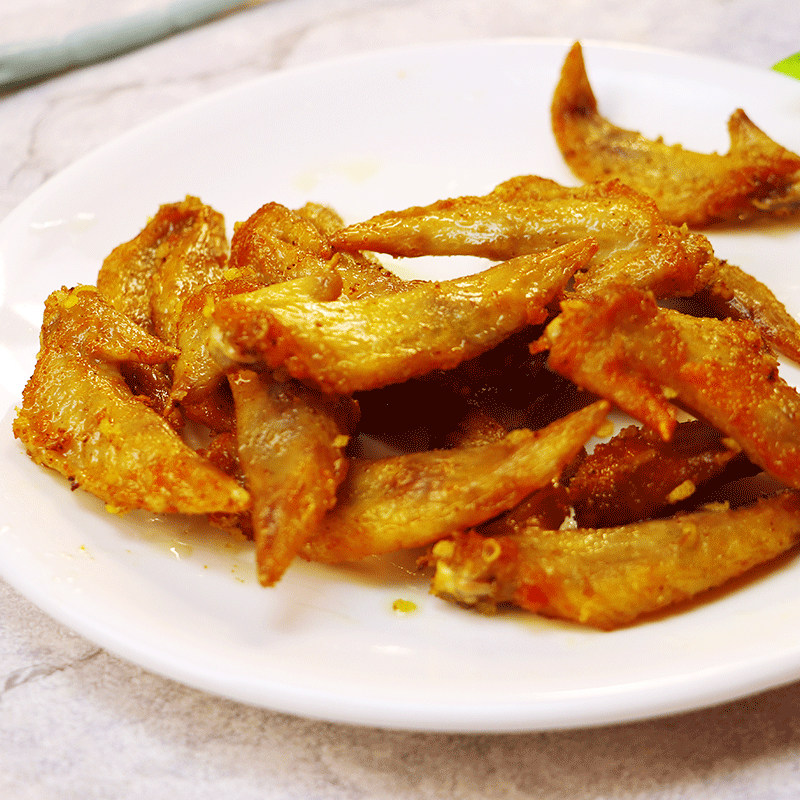 Mengwang Frozen Vine Pepper Pickled Seasoned Chicken Wing Tips