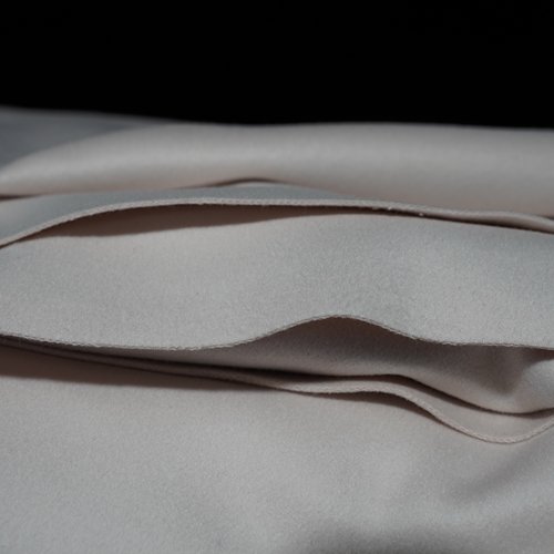 65号康家米白带粉感 奢侈代工 740g/3m 80%羊绒20%羊毛 柔软细腻 - 图3