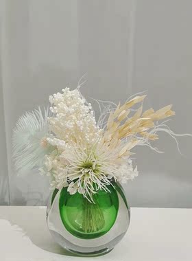 轻奢琉璃售楼处洽谈桌样板间插花